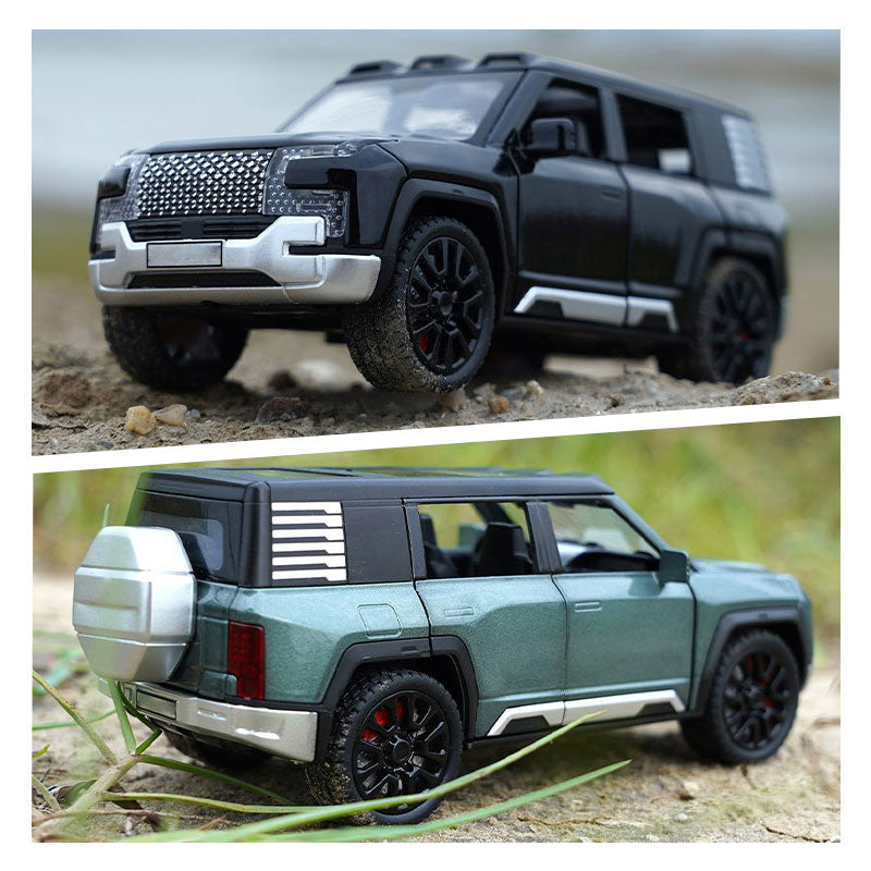 1:32 Scale Alloy Car Model Toy with Acousto-Optic Function