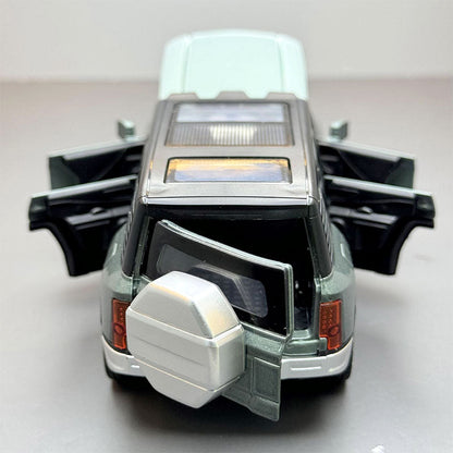 1:32 Scale Alloy Car Model Toy with Acousto-Optic Function